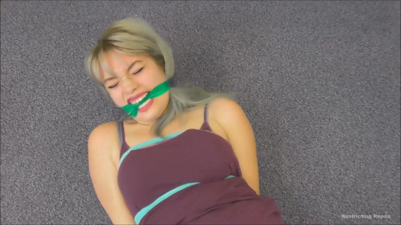 Restricting Ropes: Atraído a la esclavitud