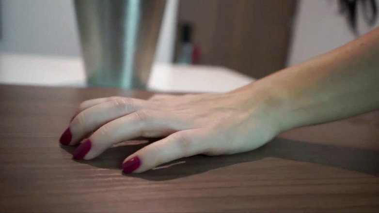 Santalatina: Het colombiansk milf leker med sig själv