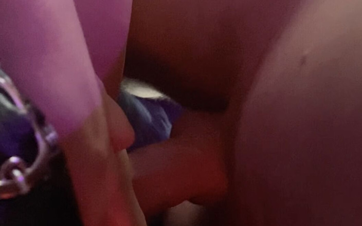 Dogging Tia: Un inconnu me creampies au club