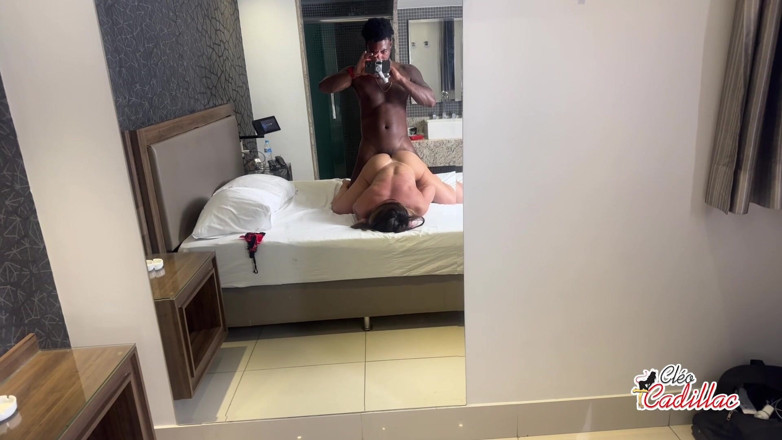 Cleo Cadillac: BBC chciał mnie napełnić spermą zabrał mnie do motelu i...