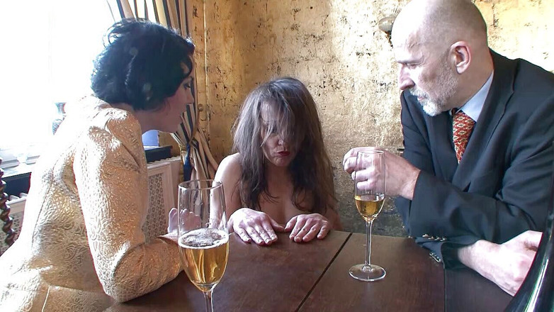 Absolute BDSM films - The original: Người giúp việc bị làm nhục và quất roi