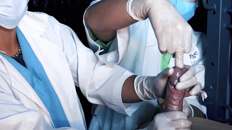 DominaFireOfficial: Séances de CBT médicales par deux infirmières