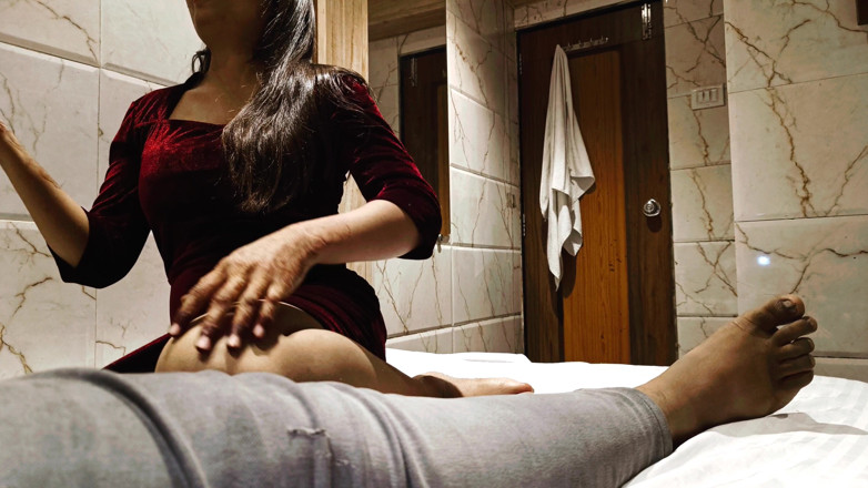 Riya0690: L’Indienne Riya a été appelée à l’hôtel pour une audition