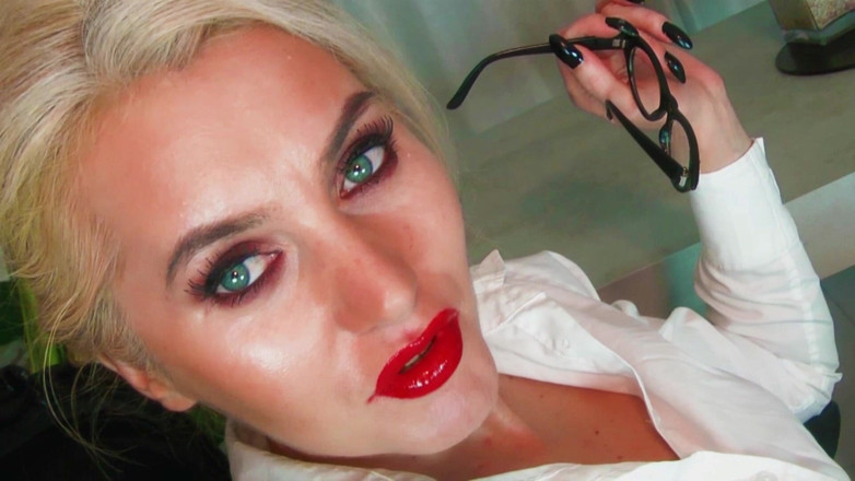 Goddess Celine: Goon під закритими нейлоновими ногами