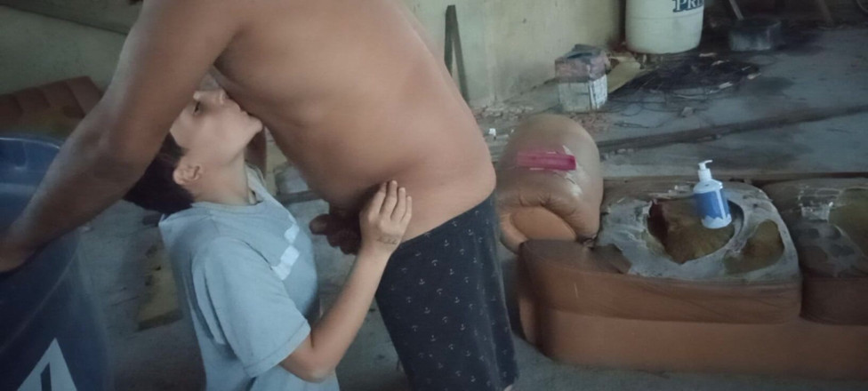 LeoOgro: Follando el culo del zapato en la terraza 100% anal