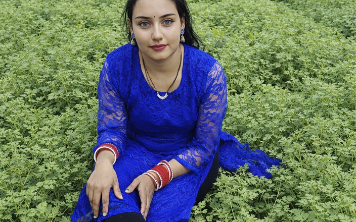 Khushboobhabi: Nokrani Ko Makan Malik Ne Choda