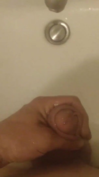 Massiv Tall Giant Pee Streaming