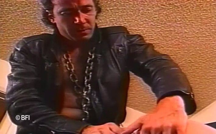 Slave Seks: Compilation dvd con scene di bondage retrò.