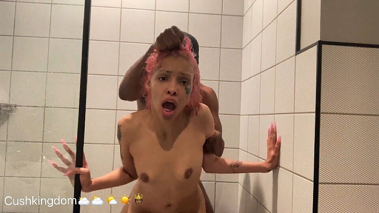 Onlyfanscushkingdom1: Michikomalandro Sucks BBC Then Gets Anal Fucked in the Shower...