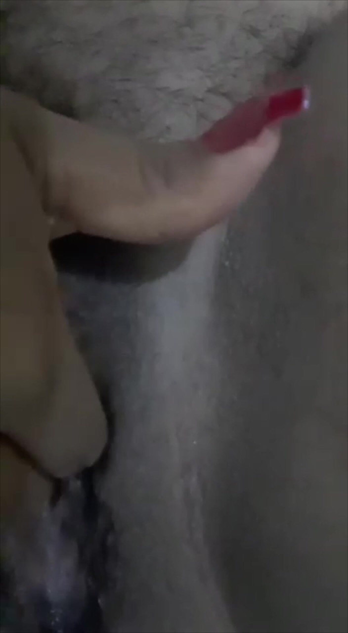Arlen hub: Masturbation jusqu’à l’orgasme