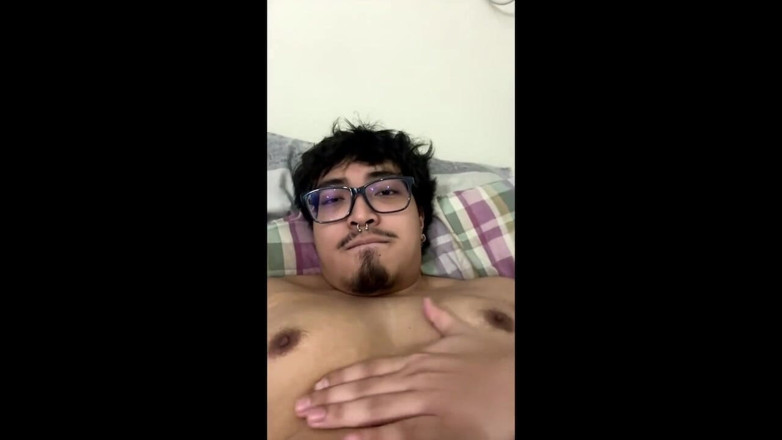Rent a gay productions: गोल-मटोल 23 वर्षीय फिलिपिनो गोल-मटोल लड़का सौतेले पिता के साथ कैम2कैम पर लाइव हो जाता है
