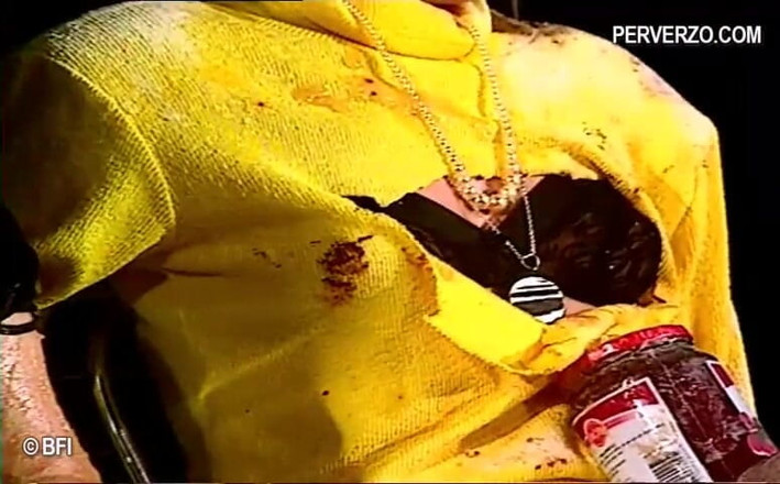 Food flogging: Amateur freak casting