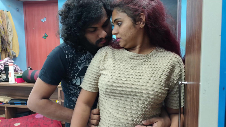 Vaishnavysharunraj: Baiser de cul, romance avec des seins sucés