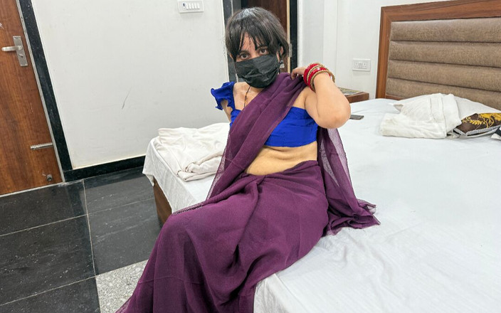 wildDesipair: Abang tiri lagi asik muasin memek becek kakak tirinya sendiri