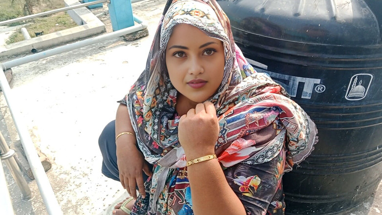 Hoktoml99: Fată frumoasă indiană în aer liber xx