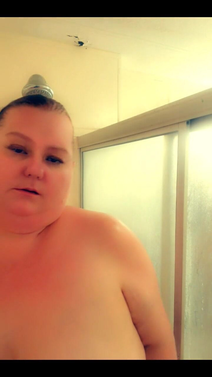 Misssunshinevip: Zábava ve sprše.