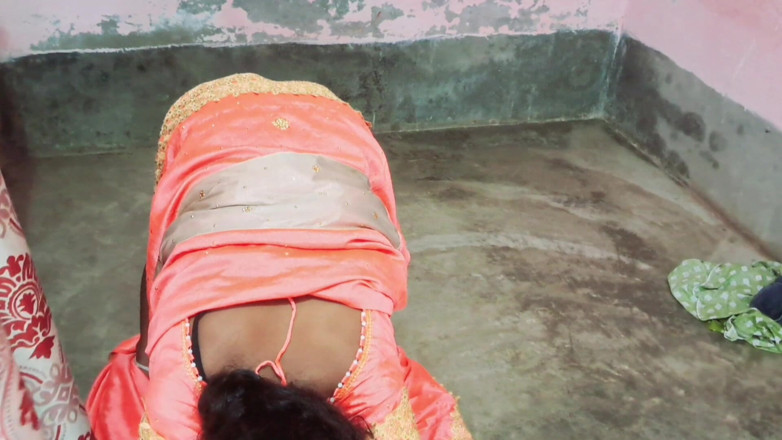 Trilokinath: Silki Sari Wali india follando esposa recién casada en casa