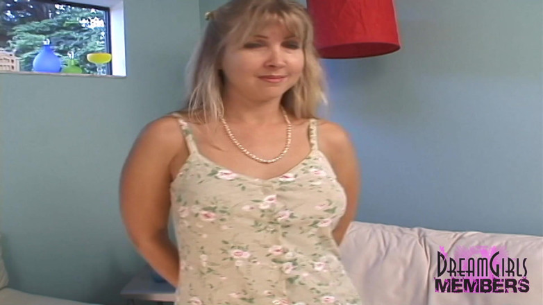 Dream Girls: Reunião pawg milf Sydney