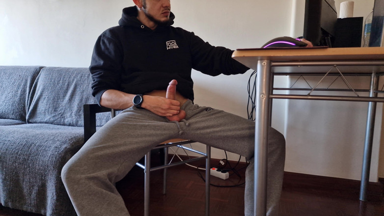 Fitguywithbigdick: Žádný střih, plná masturbace