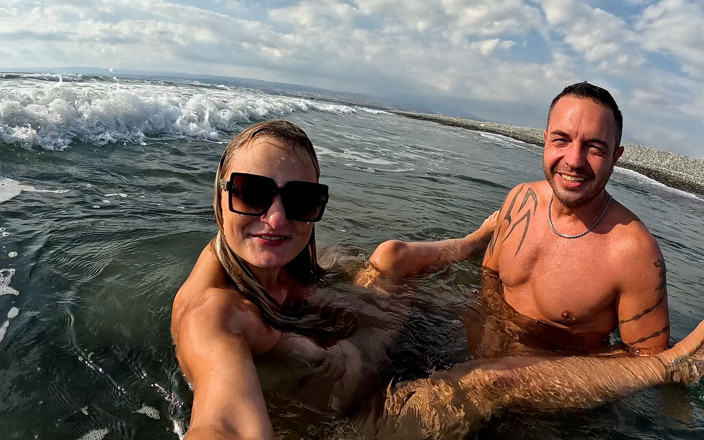 Lina Mila: Extrême sauvage en plein air ?! Orgasme des vagues amateur au...
