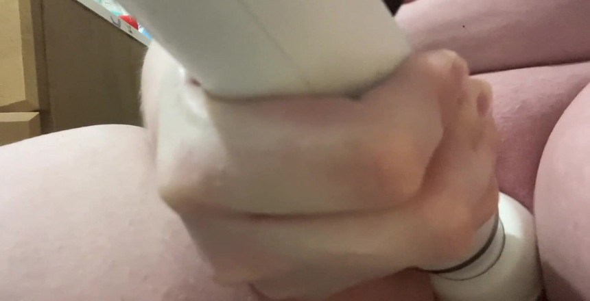 Renee Sakuya: Hitachi, éjaculation rapide