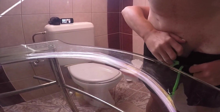 Aqua Pola: Hand Job i hotellbadrummet utsikt från två kameror så att...