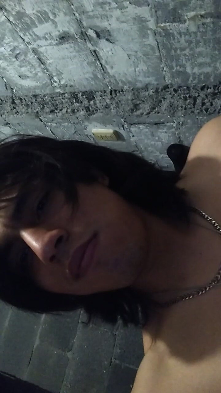 AlexAlejandro13: C’est mieux sans cheveux