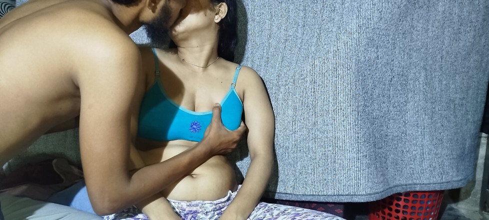 Kalachan69: Hardcore šukací video sexy indické 18leté vysokoškolačky