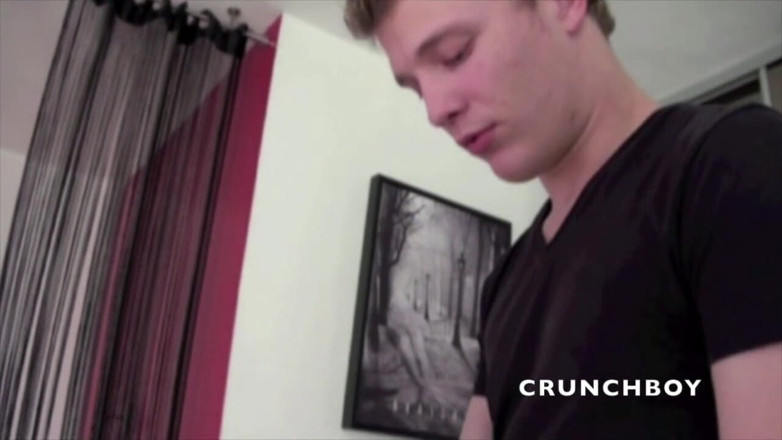 FRENCH AMATORS SEXTAPES: 금발의 Kameron Frost의 XXL 자지에 따먹히는 맥시메
