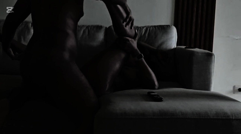 Afrocouple: Düşük ışıkta sert sikişiyor, inliyor ve çok çığlık atıyor bölüm 1