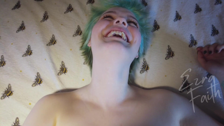 Ezra Faith: Перший травень, трах на відкритому повітрі починається сьогодні!