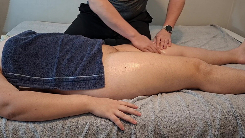 Cloupledesire69: Langsame, sinnliche massage, die ihren stress abschmelzen wird