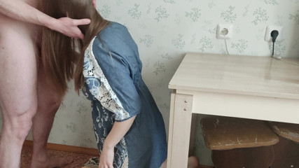 Lizaveta: Muie de dimineață de la o mamă sexy însărcinată cu burtă