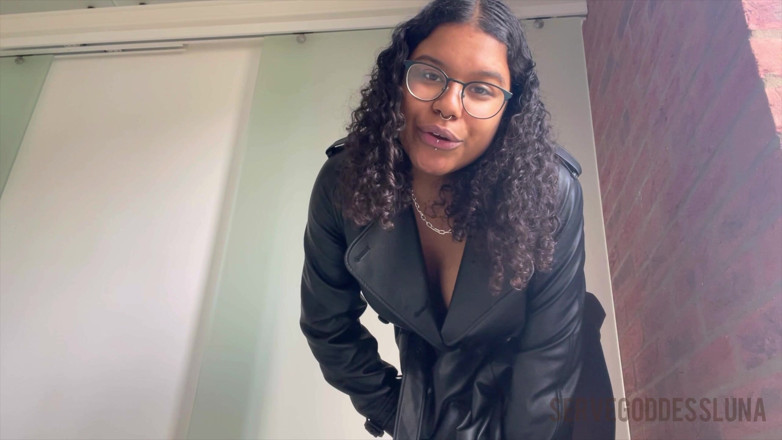Goddess Luna Law: Joi đít nylon