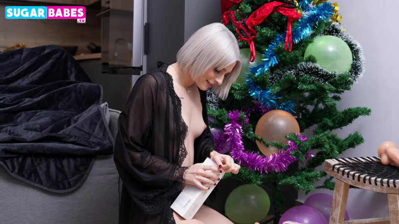 SugarBabesTV: Christy White Moje první velké černé Vánoce