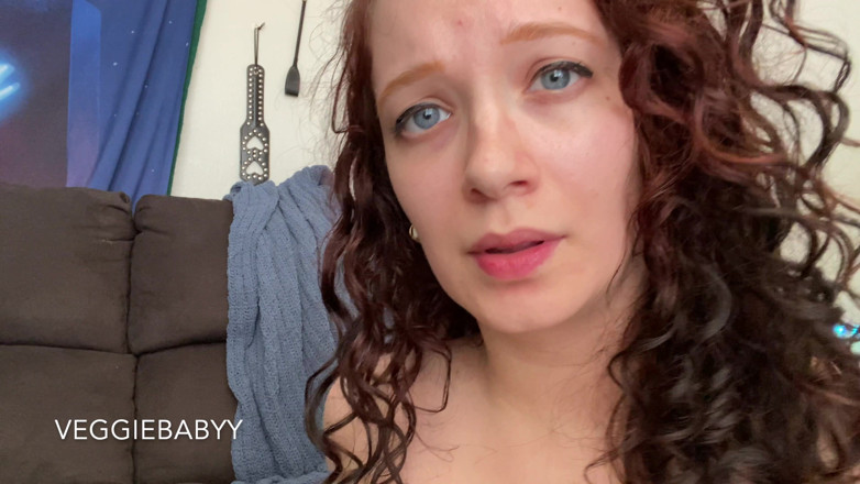 Veggiebabyy: Assista meu rosto enquanto eu me espanco