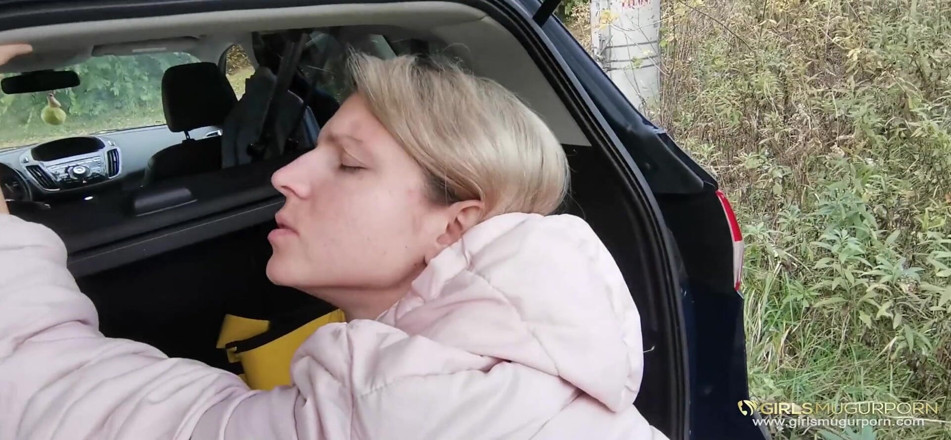 Mugur's World: Sexo al aire libre con Gina Gerson caliente