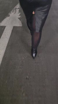 Walking in Ankle Boots