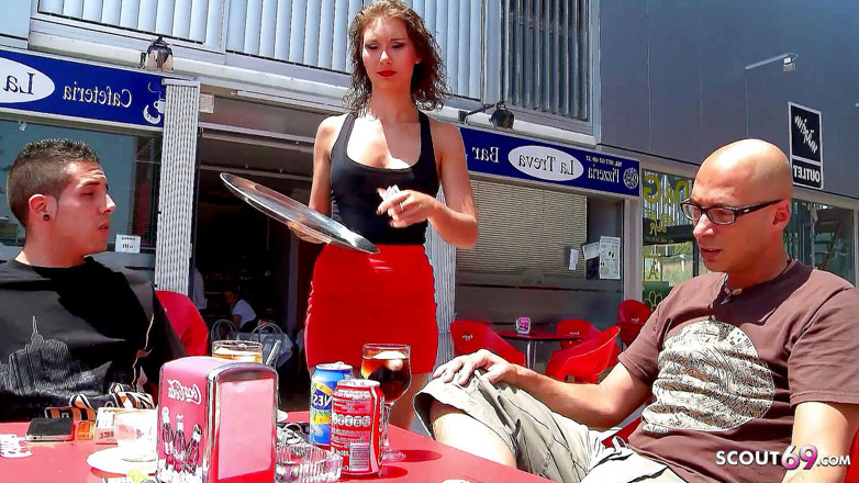 Full porn collection: Jongens pikken magere tiener serveerster Cristal op en op een...