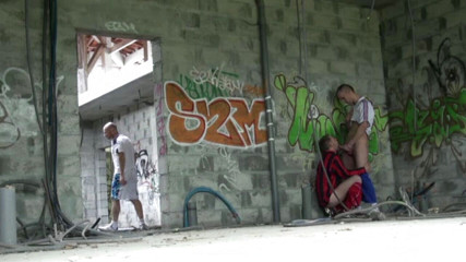 French Twinks Amator videos: Dos jóvenes futbolistas twink follando al aire libre