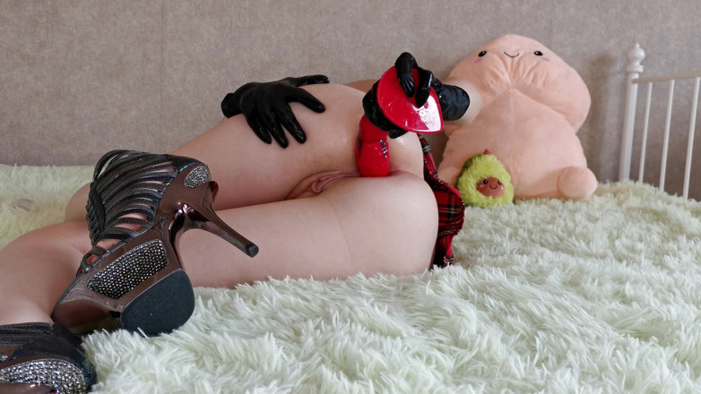Me_little_fetish: Anální destrukce destrukce malý zadek dildo pod sukní žádné kalhotky vysokoškolské...