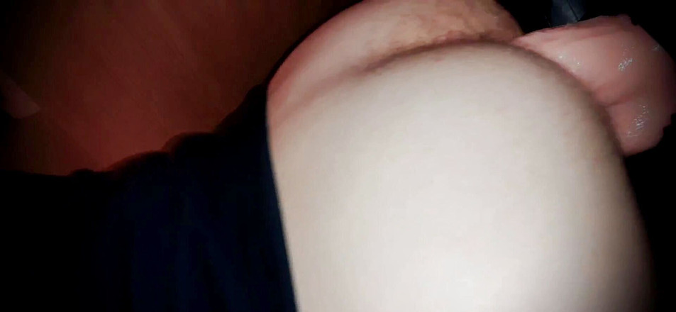 Cumster: Il ragazzo da solo ama usare un dildo per il...