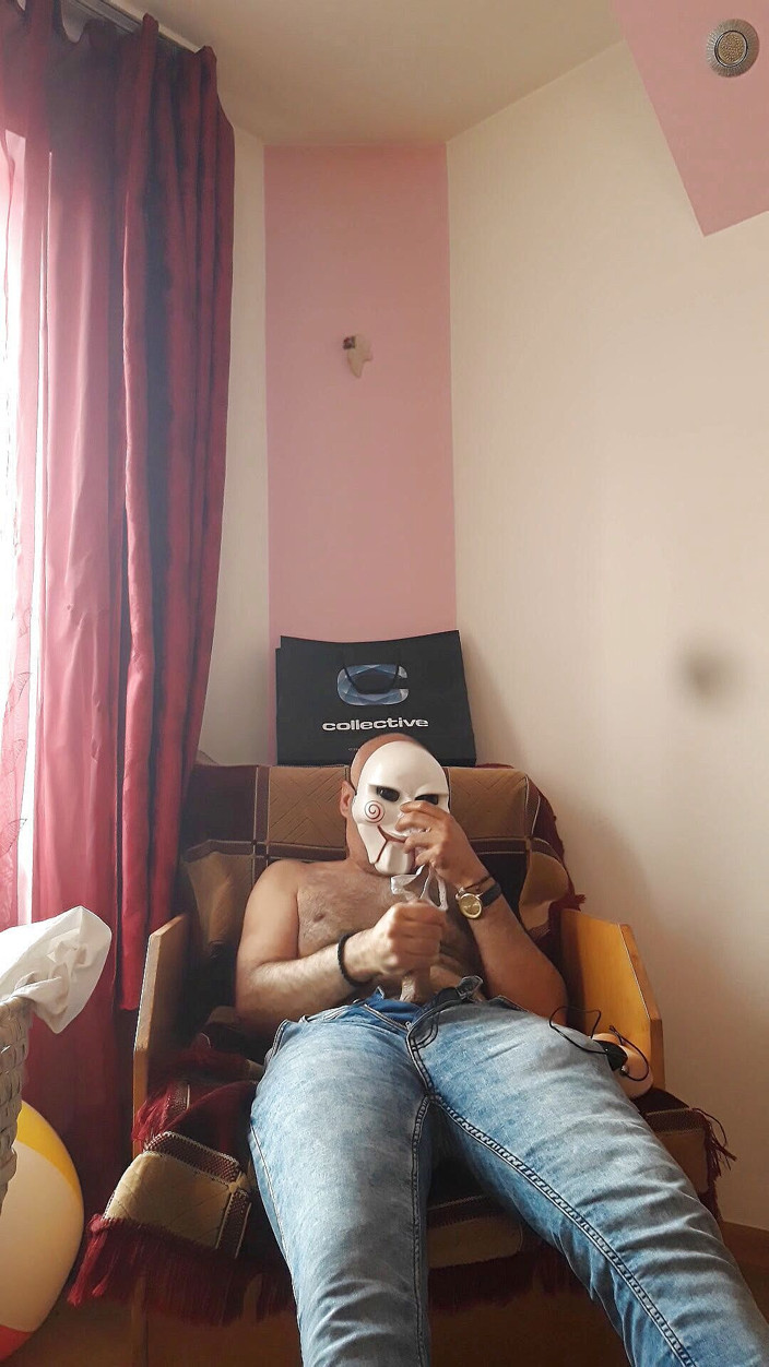 SingerMask: Дрочить на кицьку іграшкою і мокрими трусиками