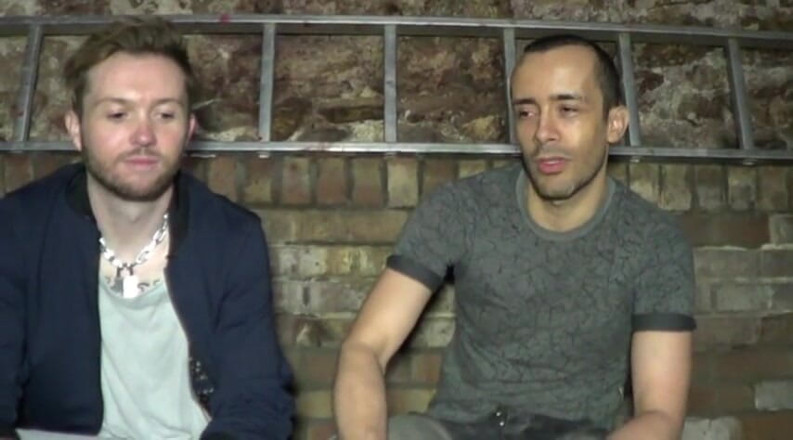 Gaybareback: Baisée sans capote par une énorme bite arabe