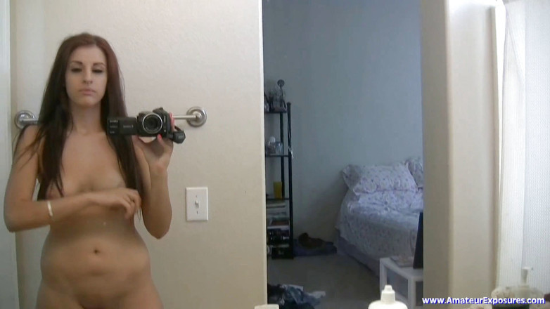 Spungy Gunk Films: Aleigh heatsin - video goyangan pantat sambil bugil sambil direkam! Tubuh...