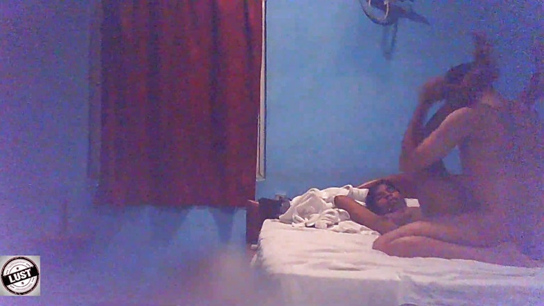 Lust_lover: Scopando una cagna telugu in oyo parte 2