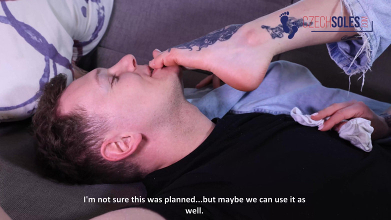 Czech Soles - foot fetish content: El primer trabajo de contenido fetiche de pies de pareja