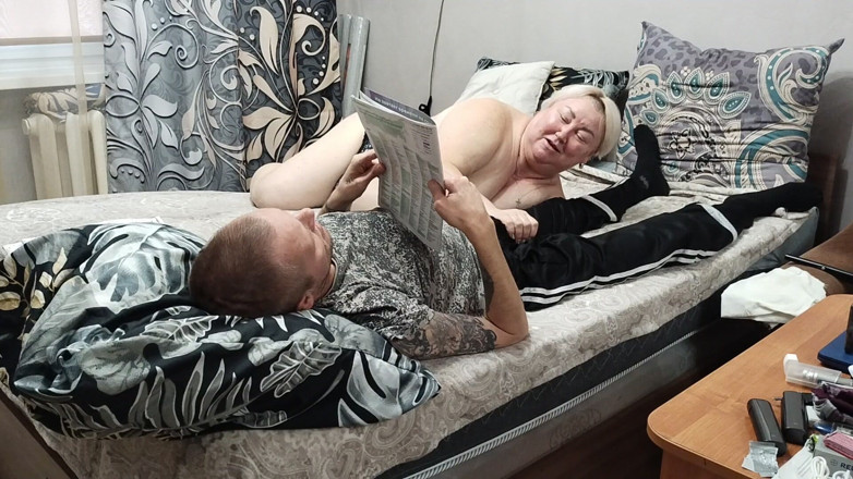 Zona901: Freundin gibt blowjob für eine portion heißes sperma