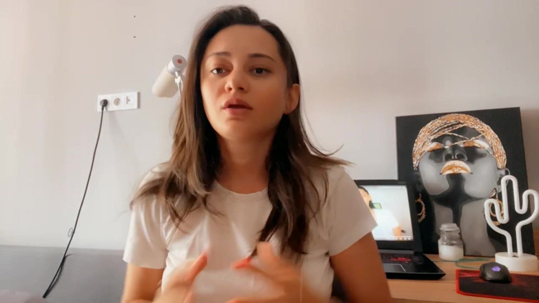 Malati Sex Education: Melhores Posições Lésbicas