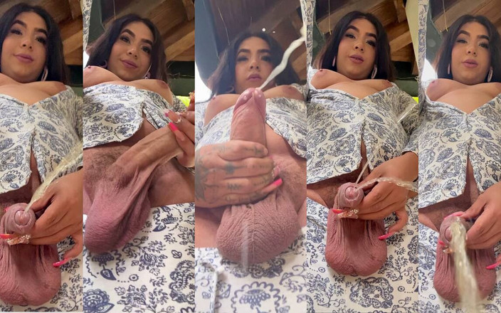 JessieRoss: 屋外でおしっことイッよう!!